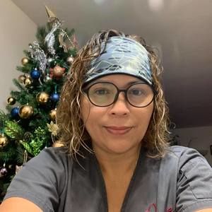 Meet your Posher, Dhae